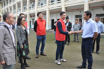 【关爱久久，暖秋重阳】人生就是博开展重阳敬老爱老慰问活动